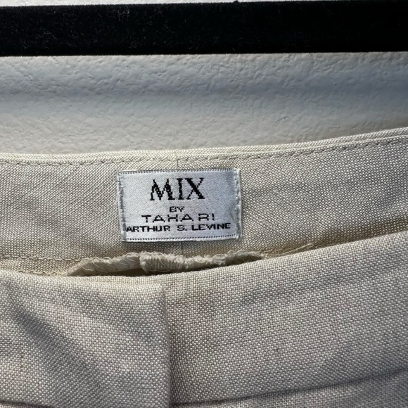 Tahari by Arthur S Levine Straight Leg Dress Pants Beige Lined Business Size 18 - Picture 2 of 9